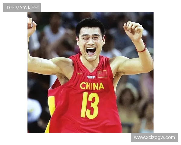 年少姚明的青春岁月与篮球梦想的珍贵瞬间回忆